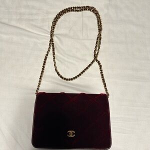 Chanel Wallet On Chain